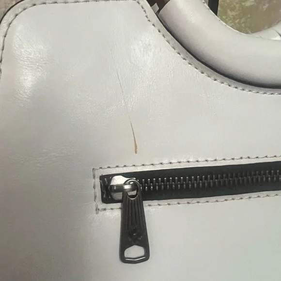 Patricia Nash White Floral Embroidered Handbag - Picture 5 of 12